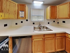 211 Buckskin Dr in Gastonia, NC - Building Photo - Building Photo