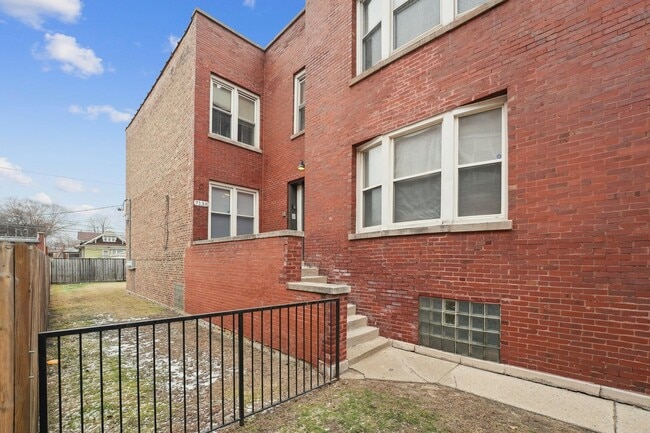 7138 S Prairie Ave in Chicago, IL - Building Photo - Building Photo