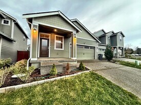 4754 Driftwood St in Bremerton, WA - Building Photo