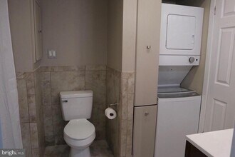 702 Abbey Ct in Sicklerville, NJ - Building Photo - Building Photo