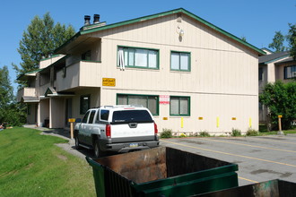 627-665 E 78th Ave in Anchorage, AK - Building Photo - Building Photo