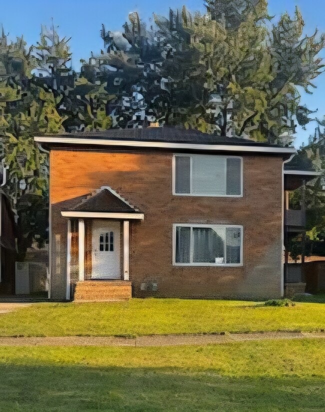 7903 Ackley Rd, Unit 7905 Upper