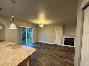 815 Freda Ave in Everson, WA - Building Photo - Building Photo