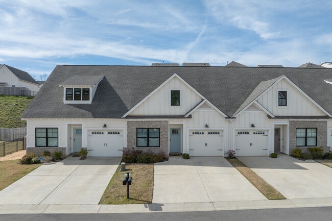 The Heights in Irondale, AL - Building Photo - Building Photo