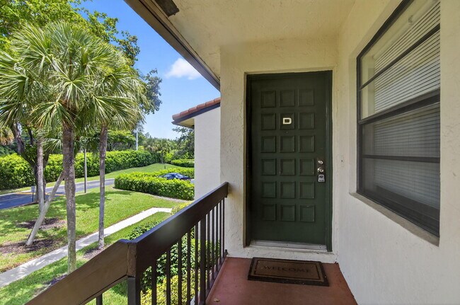 21839 Arriba Real in Boca Raton, FL - Building Photo - Building Photo