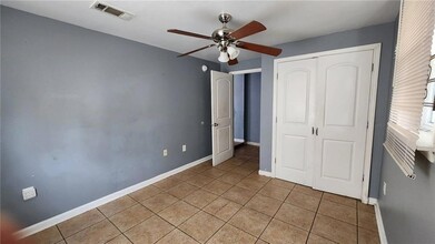 7500 Symmes Ave in New Orleans, LA - Foto de edificio - Building Photo