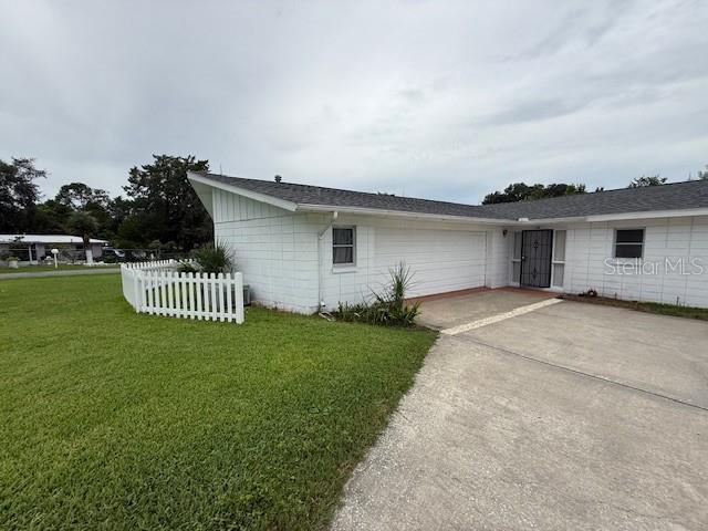 18 Emerald Way in Ocala, FL - Building Photo