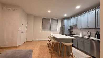 62-17 60th St in Queens, NY - Building Photo - Building Photo