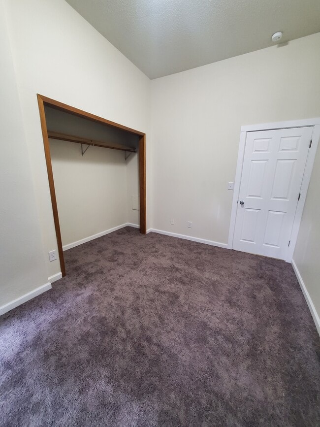 1337 Main St in Dubuque, IA - Building Photo - Building Photo