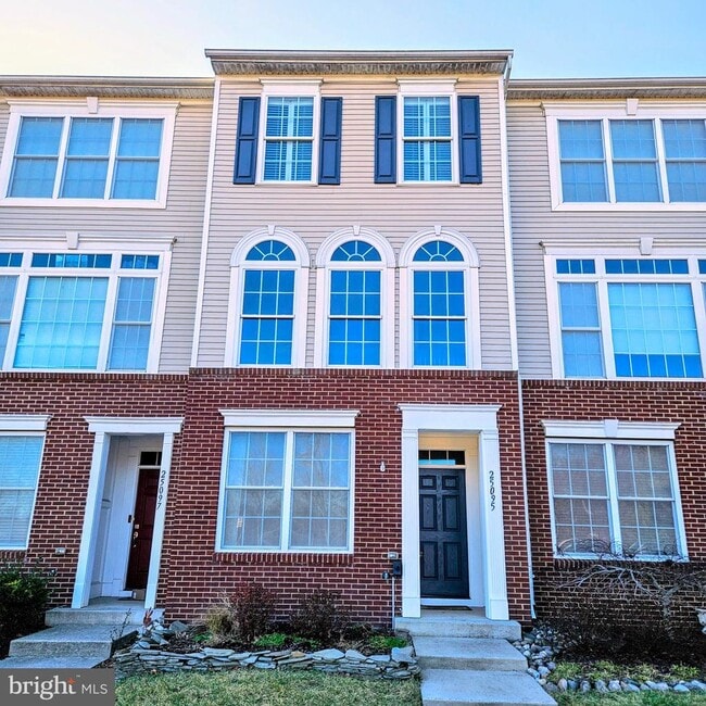 property at 25095 Gunnery Square