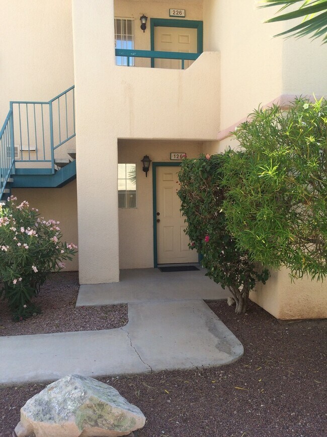 3210 Sweetwater Ave in Lake Havasu City, AZ - Building Photo - Building Photo