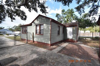 2500 Auburn St S in St. Petersburg, FL - Building Photo - Building Photo