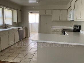 701 E Tombigbee St in Florence, AL - Building Photo - Building Photo