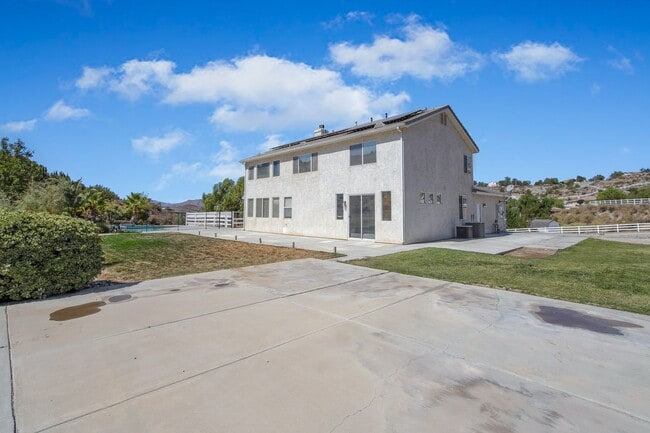 34122 Courtney Terrace in Acton, CA - Building Photo - Building Photo