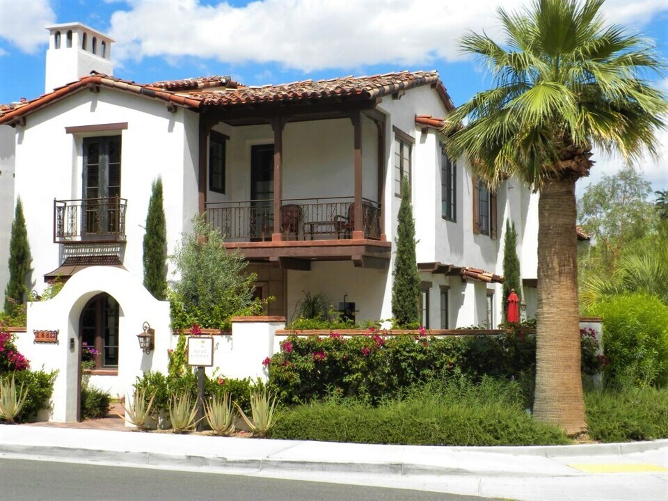 288 S Lugo Rd, Unit St Baristo in Palm Springs, CA - Foto de edificio