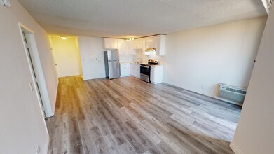 5th Street Apartments- Luxurious Bedrooms with Covered Parking! Call Now! in Los Angeles, CA - Building Photo - Floor Plan