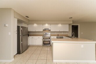 2229 Flaming Arrow Dr in Lakeland, FL - Building Photo - Building Photo