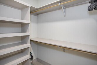 6800 Main St in Houston, TX - Building Photo - Building Photo