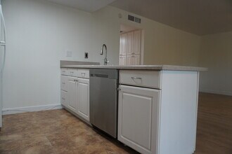 8558 E Portland St, Unit 8558 E Portland St in Scottsdale, AZ - Building Photo - Building Photo