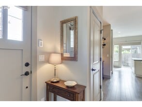 1346 N Rosa Parks Way in Portland, OR - Building Photo - Building Photo