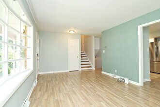 2412 Commonwealth Dr in Charlottesville, VA - Building Photo - Building Photo