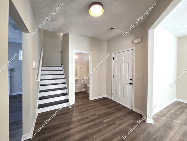 property at 4593 Parkway Cir