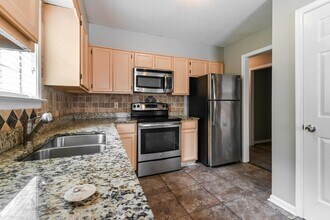 8055 Port Douglas Cove in Memphis, TN - Building Photo - Building Photo