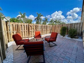 11389 NW 87th Ln in Medley, FL - Building Photo - Building Photo