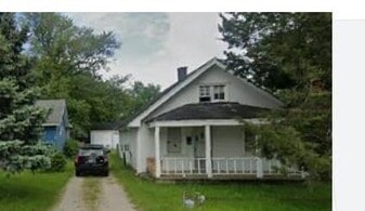 4850 Bowser Dr in Toledo, OH - Building Photo