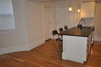 656 Massachusetts Ave, Unit 1 in Boston, MA - Building Photo - Building Photo