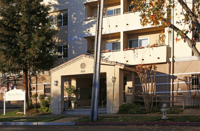 The Brooks House in San Jose, CA - Foto de edificio - Building Photo