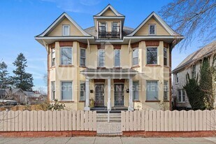 1122 S Walnut St in Spokane, WA - Building Photo