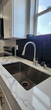 2401 Redondo Blvd in Los Angeles, CA - Building Photo - Building Photo