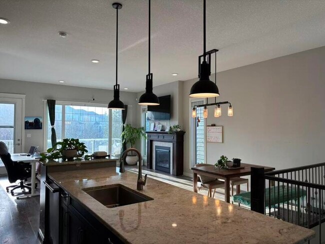 property at 653-178A 178A St SW