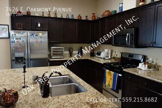 2426 E Oakmont Ave in Fresno, CA - Building Photo - Building Photo