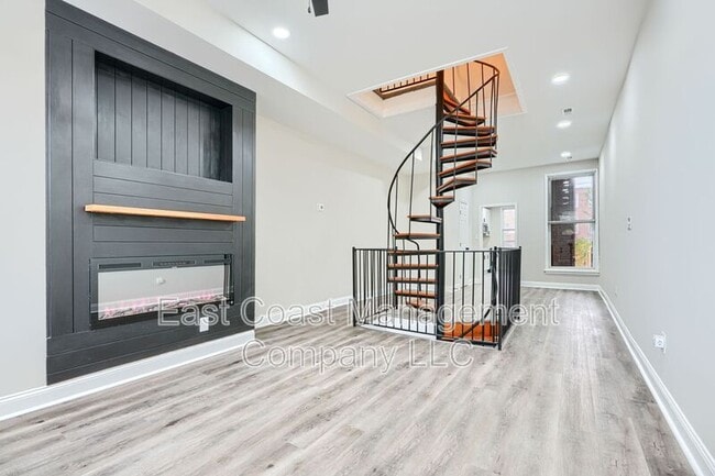 property at 2116 E Hoffman St