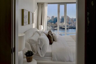 918 Cooperage Way in Vancouver, BC - Building Photo - Building Photo