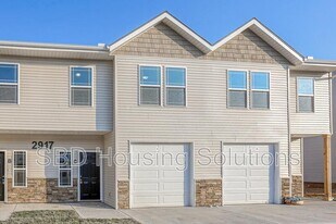 2909 S Harvard Ave in Independence, MO - Building Photo