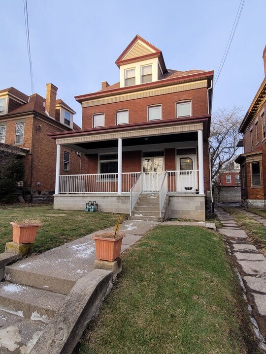 1714 Termon Ave in Pittsburgh, PA - Building Photo