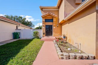 19032 NW 56th Ct in Miami Gardens, FL - Building Photo - Building Photo