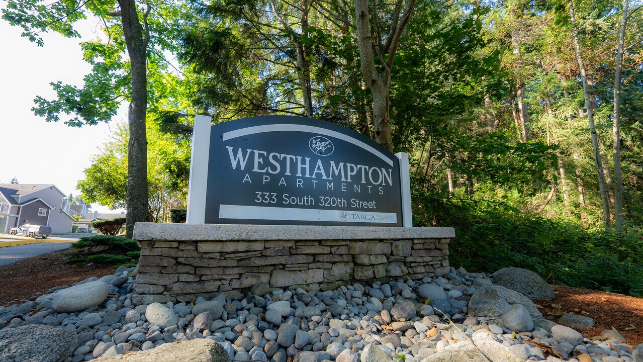 Westhampton Apartments in Federal Way, WA - Building Photo