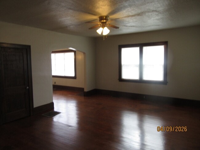 335 6th Ave, Unit 335 in Baraboo, WI - Building Photo - Building Photo