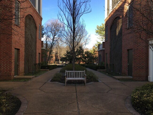 5194 Lexington Club Cove in Memphis, TN - Building Photo - Building Photo