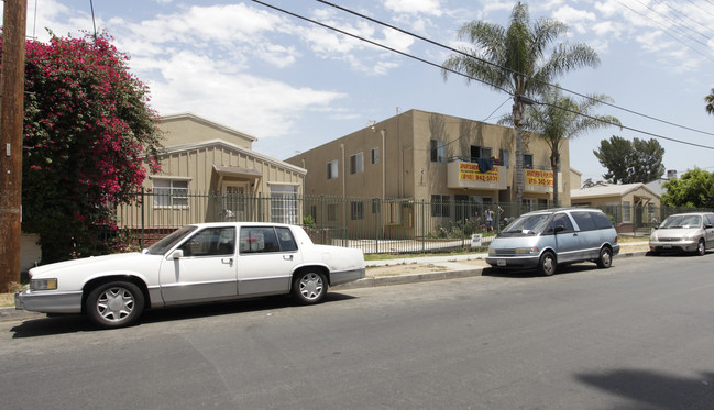 Casa De Hart Apartments in North Hollywood, CA - Building Photo - Building Photo