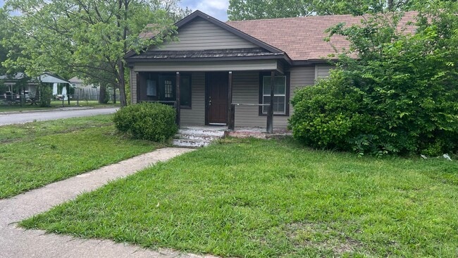 property at 1501 Belcher St