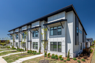 Parkside Row in Bentonville, AR - Building Photo - Building Photo