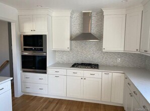 8 Maryanne Ave in Port Jefferson Station, NY - Building Photo - Building Photo