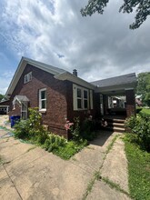 1453 E Clay St in Decatur, IL - Building Photo - Building Photo