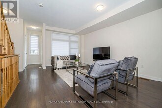 2519 Castlegate Crossing in Pickering, ON - Building Photo - Building Photo