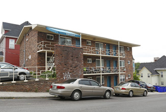 1418 Laurel Ave in Knoxville, TN - Foto de edificio - Building Photo